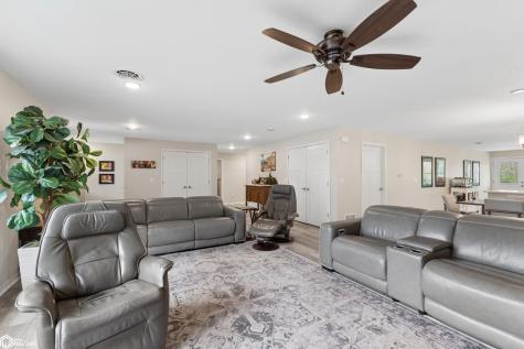 401 Oak Hill Court Clear Lake IA 50428
