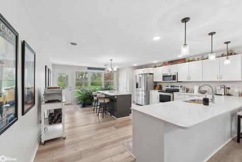 401 Oak Hill Court Clear Lake IA 50428