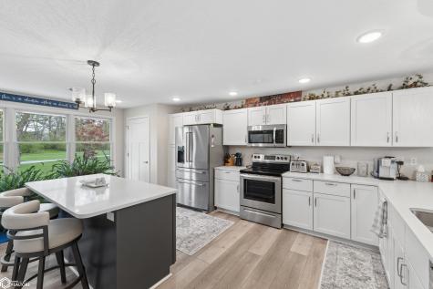 401 Oak Hill Court Clear Lake IA 50428
