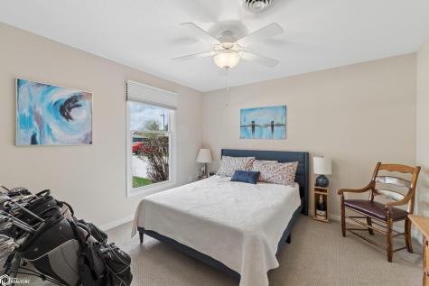 401 Oak Hill Court Clear Lake IA 50428