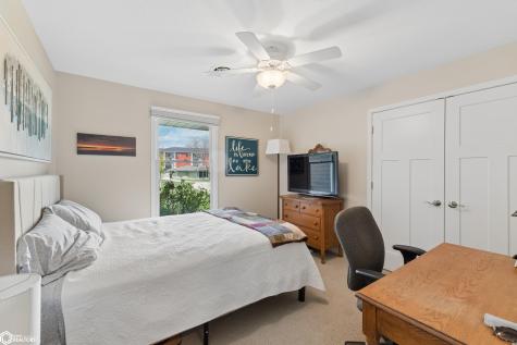 401 Oak Hill Court Clear Lake IA 50428