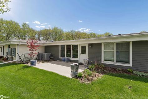 401 Oak Hill Court Clear Lake IA 50428