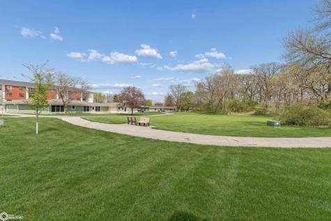 401 Oak Hill Court Clear Lake IA 50428
