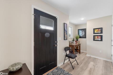 401 Oak Hill Court Clear Lake IA 50428