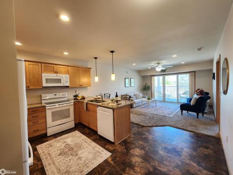 809 7th Avenue N #311 Clear Lake IA 50428
