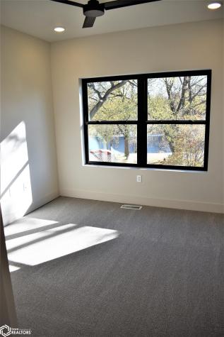 2358 River Road Iowa Falls IA 50126