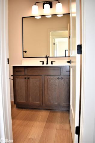 2358 River Road Iowa Falls IA 50126