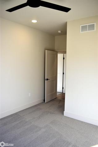 2358 River Road Iowa Falls IA 50126