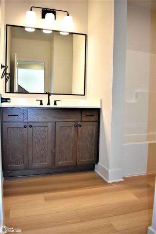 2358 River Road Iowa Falls IA 50126