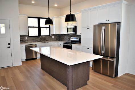 2358 River Road Iowa Falls IA 50126