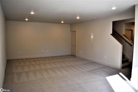 2358 River Road Iowa Falls IA 50126