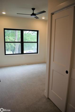 2356 River Road Iowa Falls IA 50126