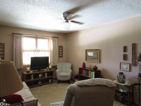 212 3rd Avenue NE Clarion IA 50525