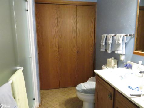 212 3rd Avenue NE Clarion IA 50525