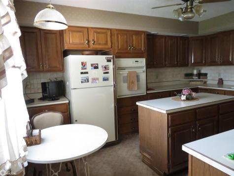 212 3rd Avenue NE Clarion IA 50525
