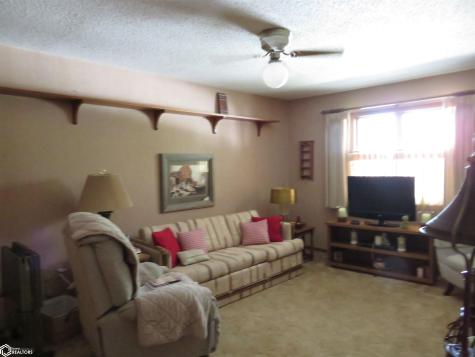 212 3rd Avenue NE Clarion IA 50525
