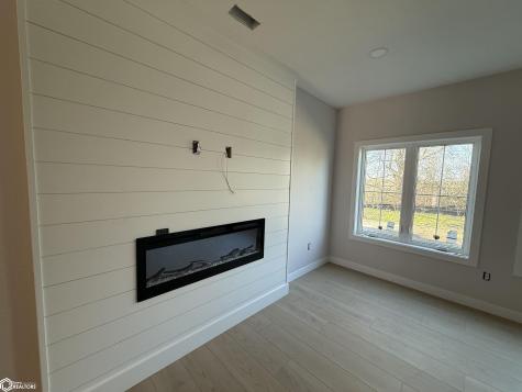 208 Stonebrook Court Clear Lake IA 50428