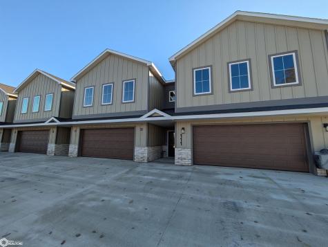 208 Stonebrook Court Clear Lake IA 50428