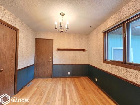 1 Asbury Court Mason City IA 50401