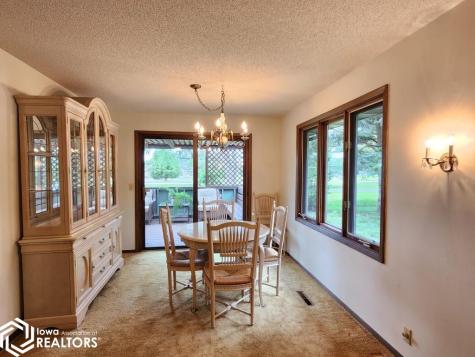 1 Asbury Court Mason City IA 50401
