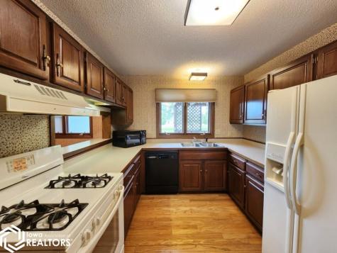 1 Asbury Court Mason City IA 50401