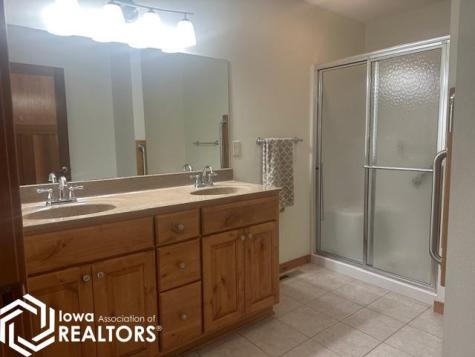 901 3rd Avenue S Clear Lake IA 50428