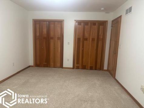 901 3rd Avenue S Clear Lake IA 50428