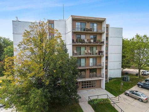 2700 N Shore Drive Clear Lake IA 50428