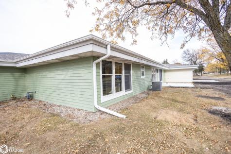 203 Glen Oaks Drive Clear Lake IA 50428