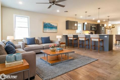 203 Glen Oaks Drive Clear Lake IA 50428