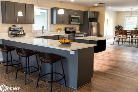 203 Glen Oaks Drive Clear Lake IA 50428