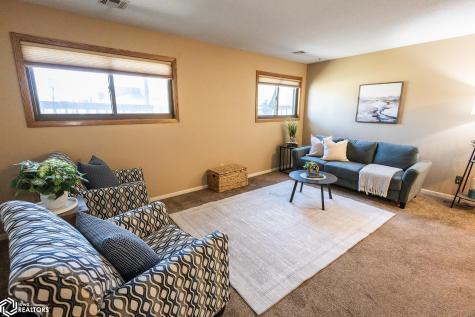 600 #A2 Briarstone Drive Mason City IA 50401