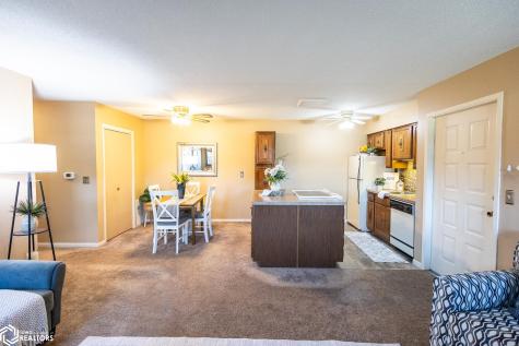 600 #A2 Briarstone Drive Mason City IA 50401