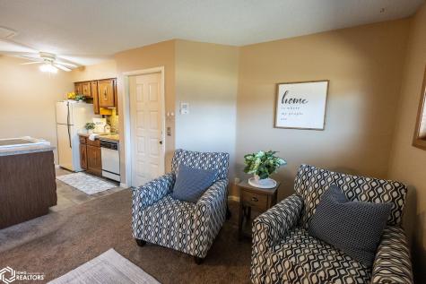 600 #A2 Briarstone Drive Mason City IA 50401