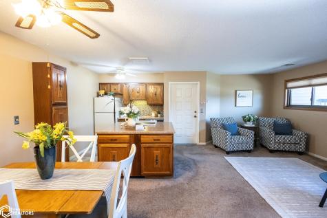 600 #A2 Briarstone Drive Mason City IA 50401