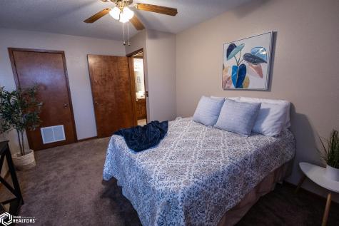 600 #A2 Briarstone Drive Mason City IA 50401