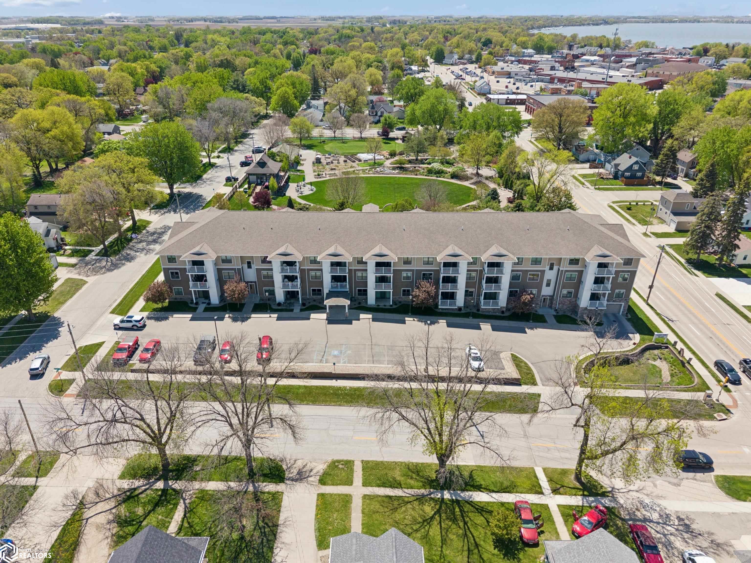 809 7th Avenue N #313 Clear Lake IA 50428