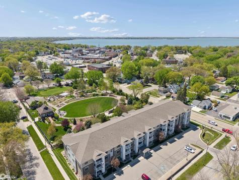 809 7th Avenue N #313 Clear Lake IA 50428
