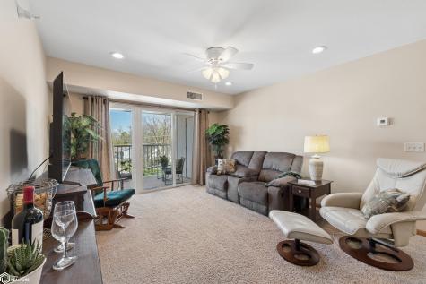 809 7th Avenue N #313 Clear Lake IA 50428