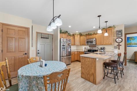809 7th Avenue N #313 Clear Lake IA 50428