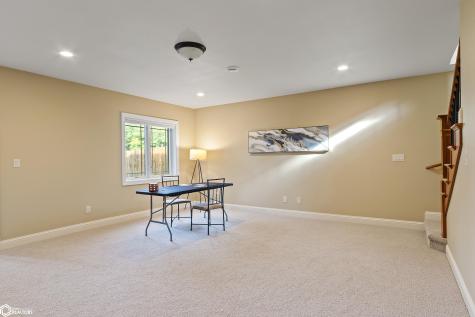 516 Lexington Drive Clear Lake IA 50428