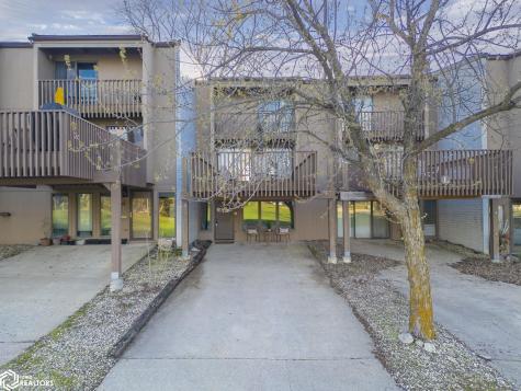 2700 N Shore Drive L-34 Clear Lake IA 50428