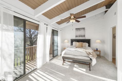 2700 N Shore Drive L-34 Clear Lake IA 50428