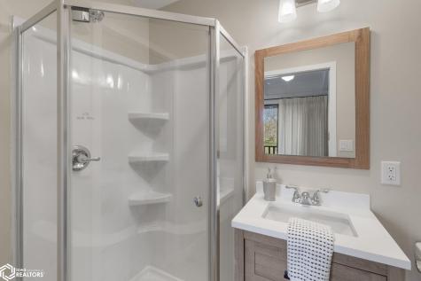2700 N Shore Drive L-34 Clear Lake IA 50428