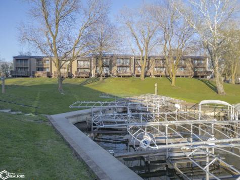 2700 N Shore Drive L-34 Clear Lake IA 50428