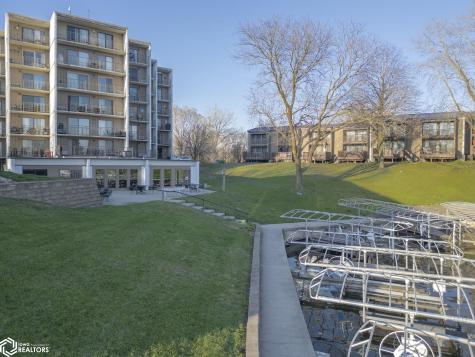 2700 N Shore Drive L-34 Clear Lake IA 50428