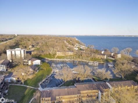 2700 N Shore Drive L-34 Clear Lake IA 50428