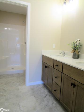 2313 Heritage Lane Iowa Falls IA 50126