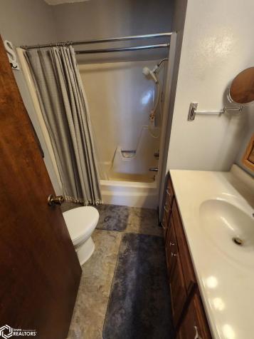 2405 186th Street Clarion IA 50525