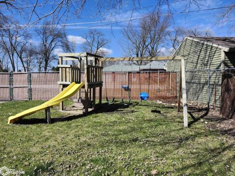 2405 186th Street Clarion IA 50525